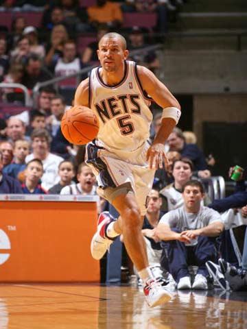 英媒：蓝军双倍周薪截胡利物浦，2200万欧敲定埃苏戈转会.